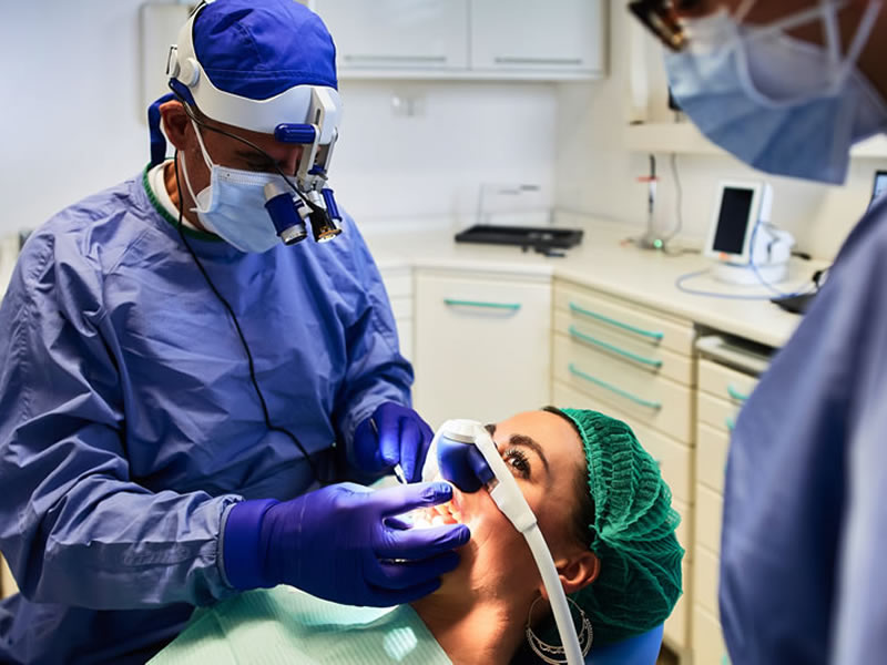 implantologia a carico immediato Cagliari