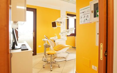Quando è consigliata la terapia laser per cure dentali.